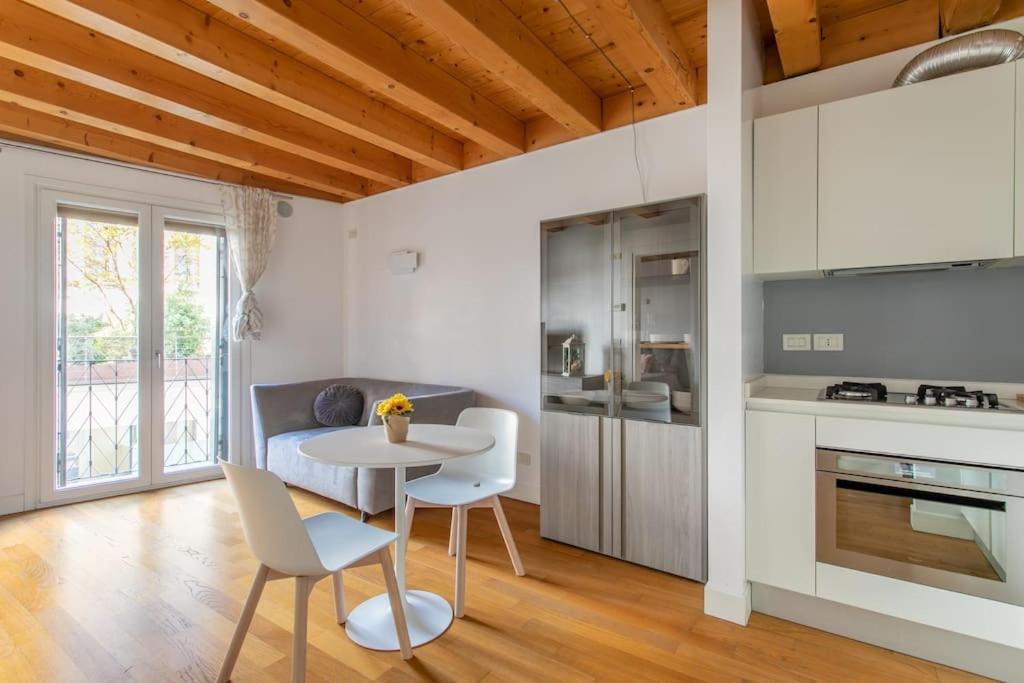 Maison Latino 7 By Welc Τρεβίζο Εξωτερικό φωτογραφία